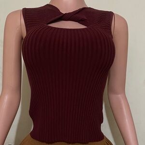 Chic Burgundy Ribbed Women's Tank Top